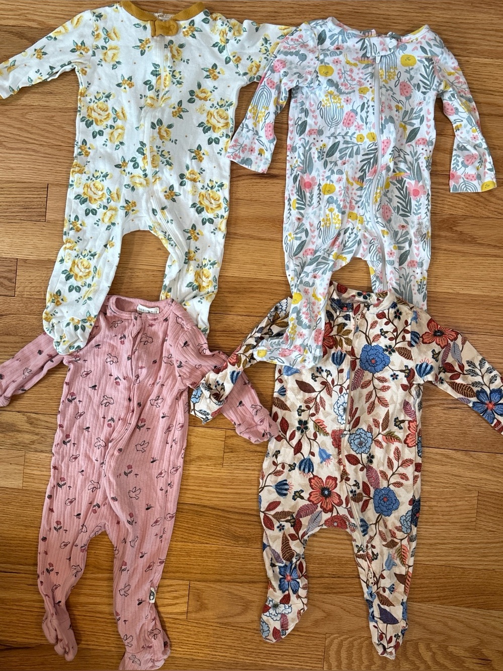 Bundle of 4 Baby Girl Floral Footed Zipper Pajamas 6-9m
